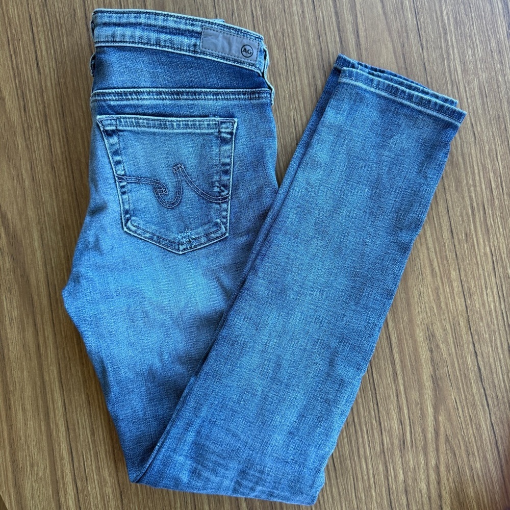 AG Jeans “The Legging Ankle” Super Skinny Jeans Size 27R SIZE MORE LIKE 26R